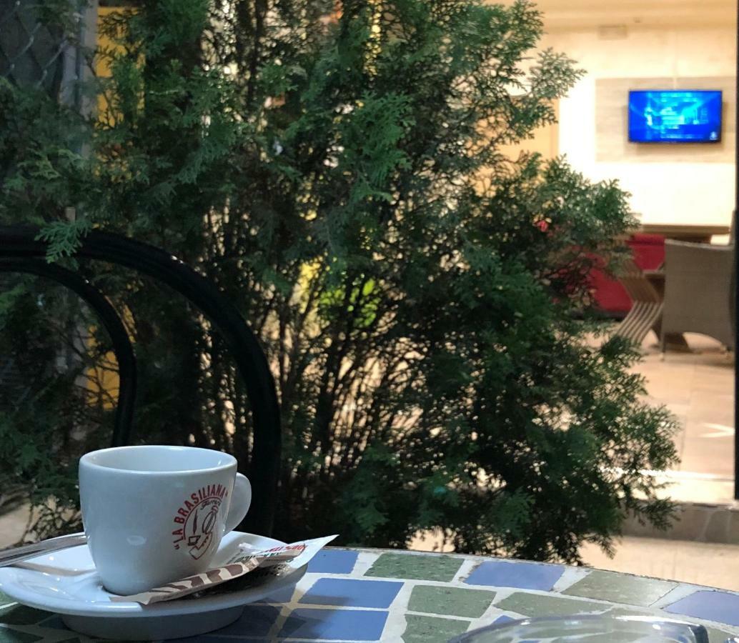 Hotel New Happy Rimini Exterior foto